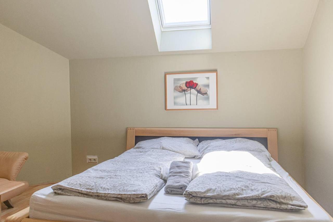 Comfortable Rooms In A Beautiful House Gd Viena Exterior foto